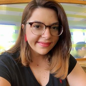 Meet your Posher, Fernanda